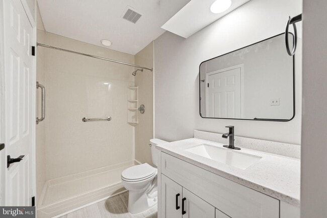 Building Photo - 405B Mulberry Cove