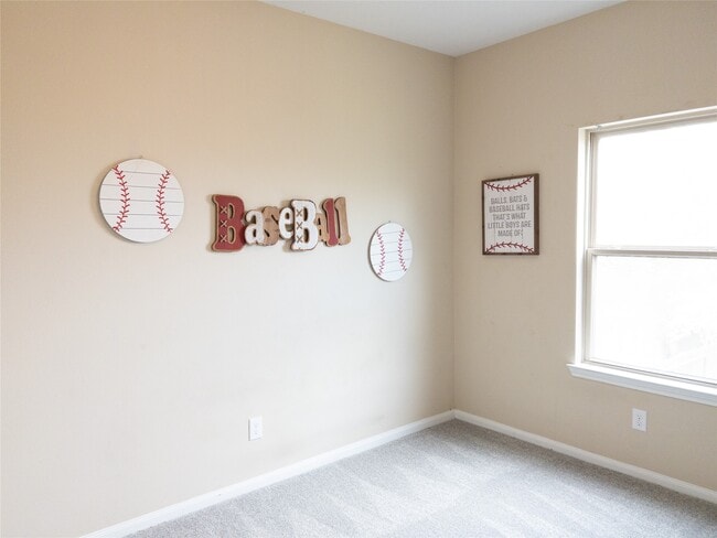 Building Photo - 3986 Avenue B