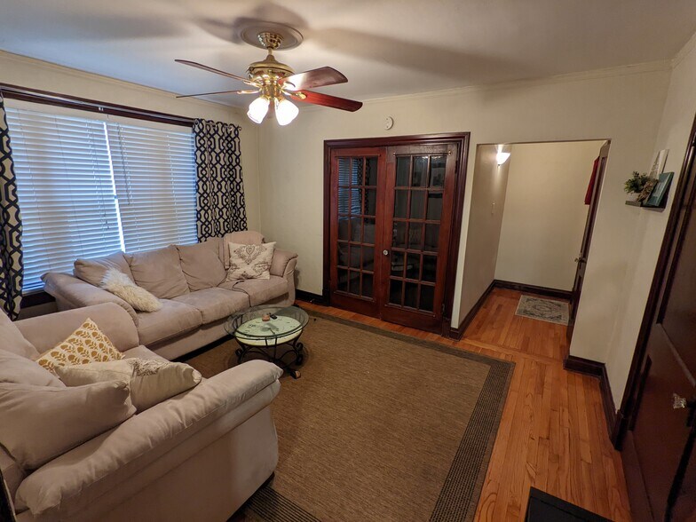 Living Room - facing front (South) - 6633 Alamo Avenue