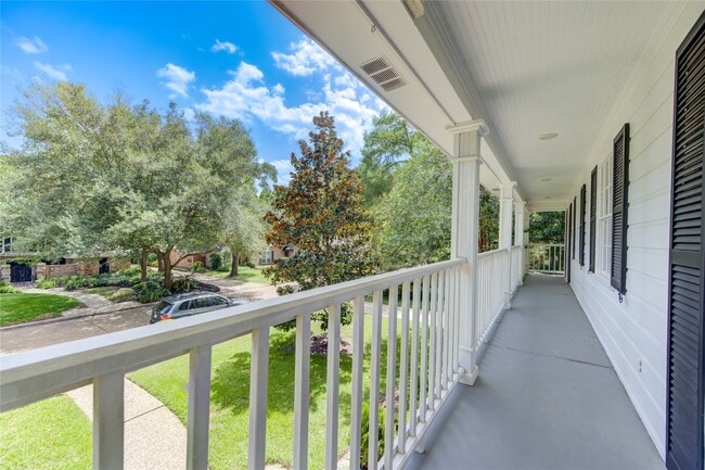 Building Photo - 14726 Oak Bend Dr