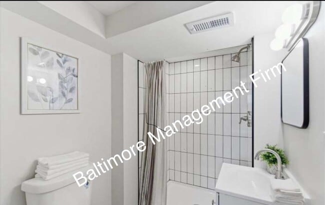 Building Photo - 336 Joplin St