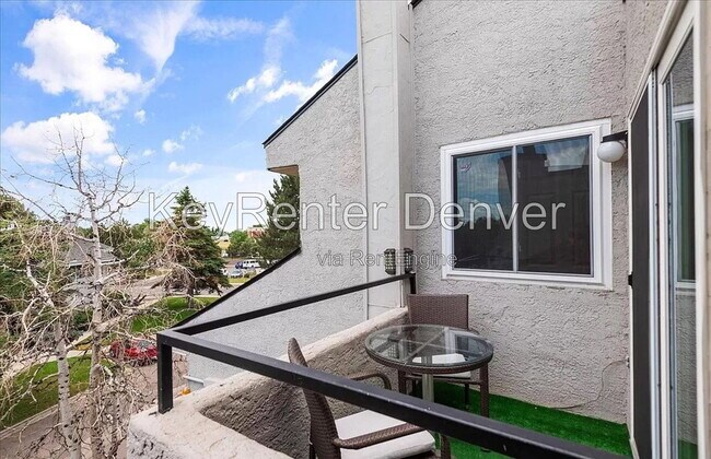 Building Photo - 1830 Newland Ct