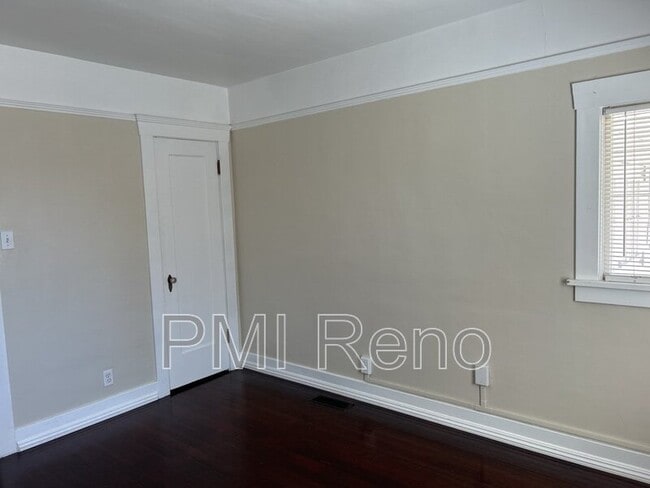 Building Photo - 222 River Rock St