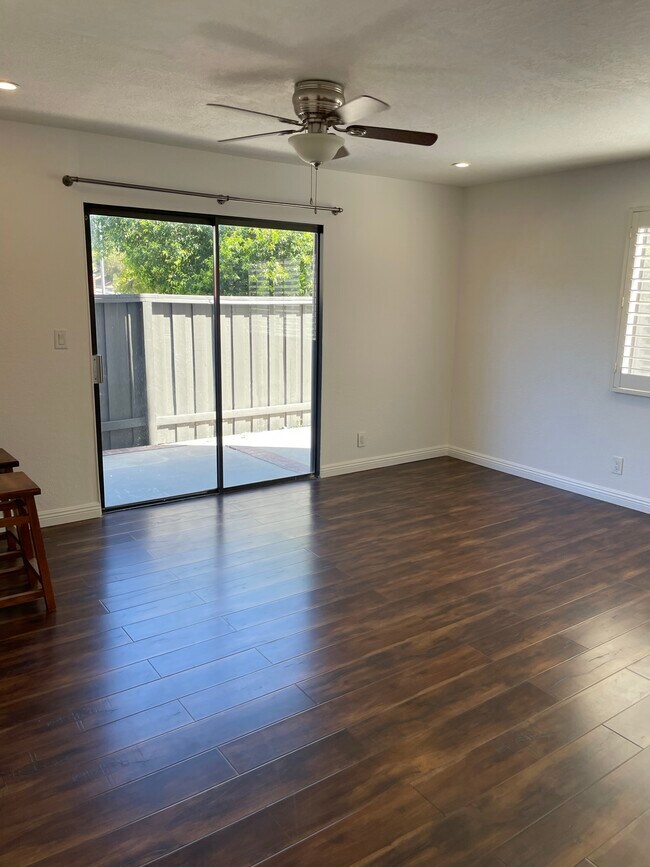 Building Photo - 11311 Tampa Ave