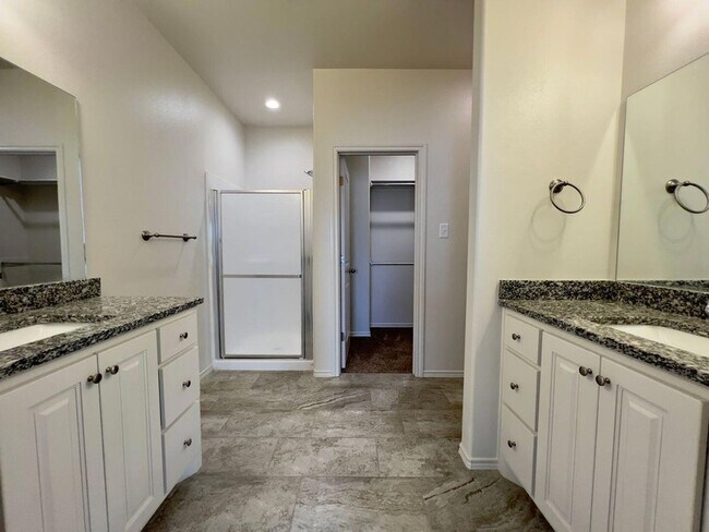 Building Photo - 5508 Lehigh St