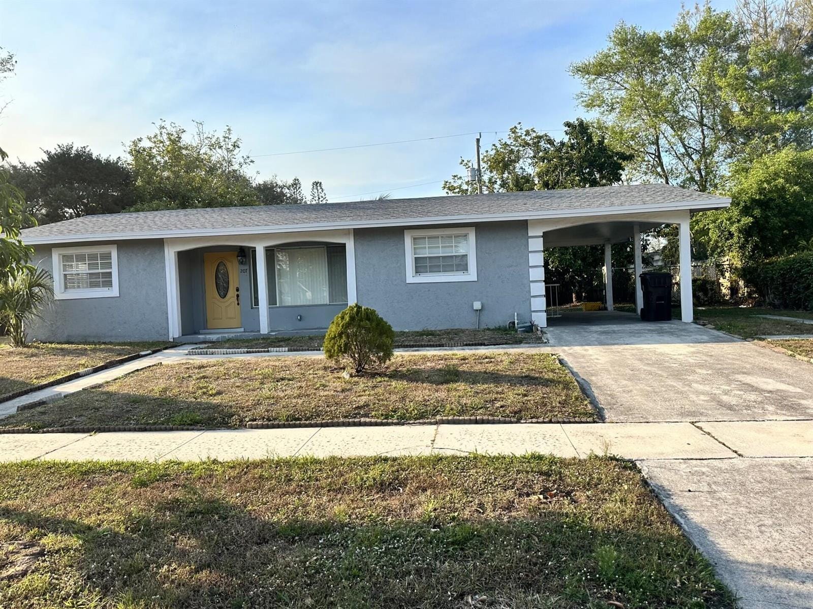 Building Photo - 207 Huron Pl