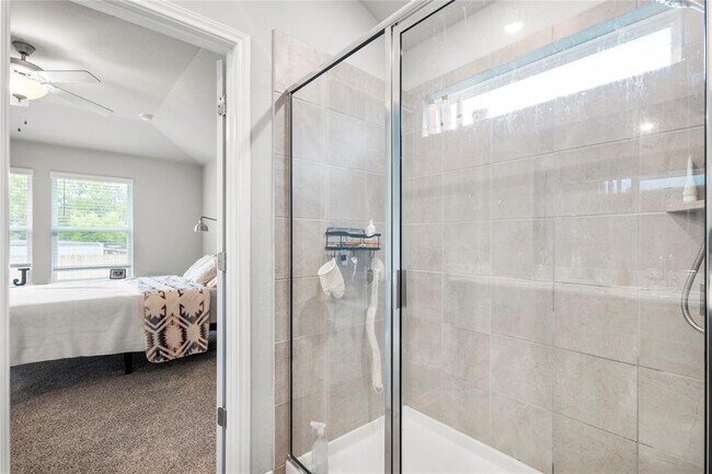 Building Photo - 11701 Copperstone Ave