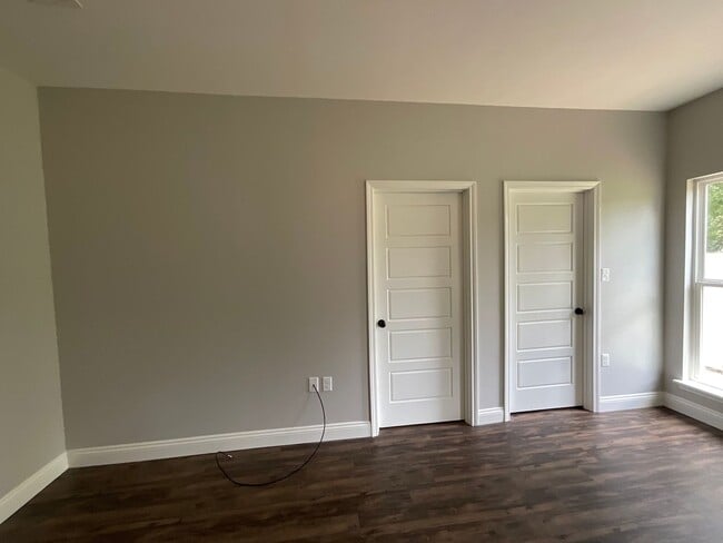 Building Photo - 203 Lacey Eden Ln