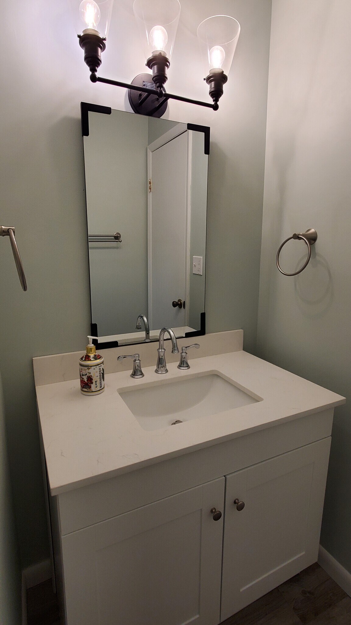 Building Photo - 1675 Cedarwood Dr