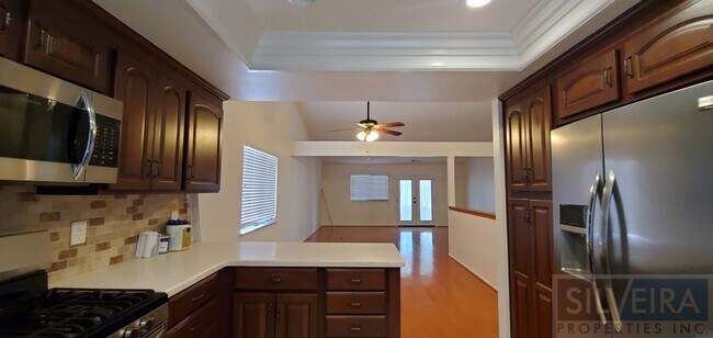 Building Photo - Lovely 3 Bedrooms 2 bath Home For Rent