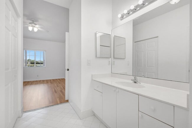Building Photo - 9820 Galleon Dr
