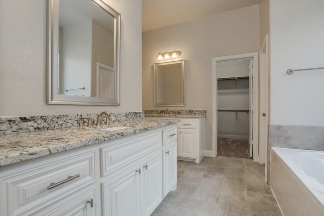 Building Photo - 1300 Mustang Brook Ln