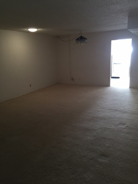 Building Photo - 2 Bed 2 Bath Home
