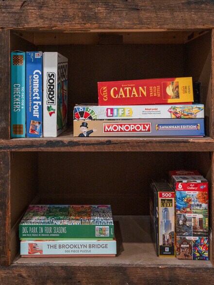 Building Photo - 1464 E 41st St