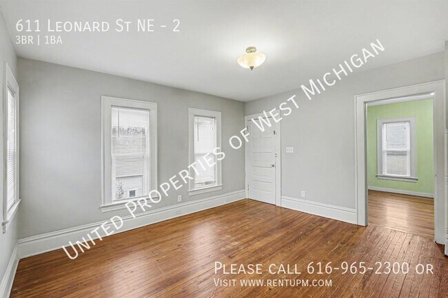 Building Photo - 611 Leonard St NE