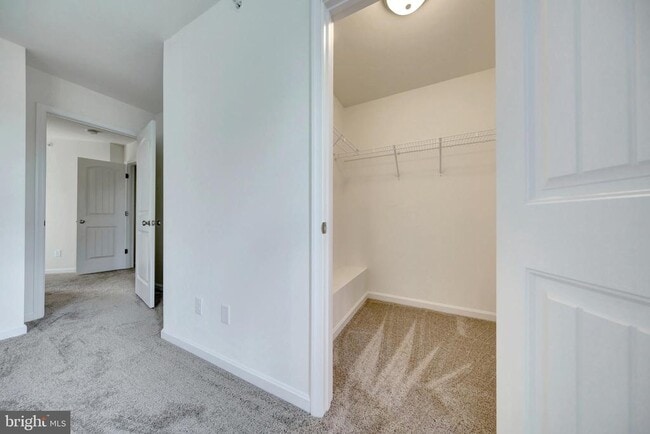 Building Photo - 88 Brookside Ave