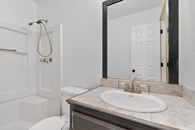 Building Photo - Rural South Valley 4 Bedroom  1.75 Bath 1256/sf