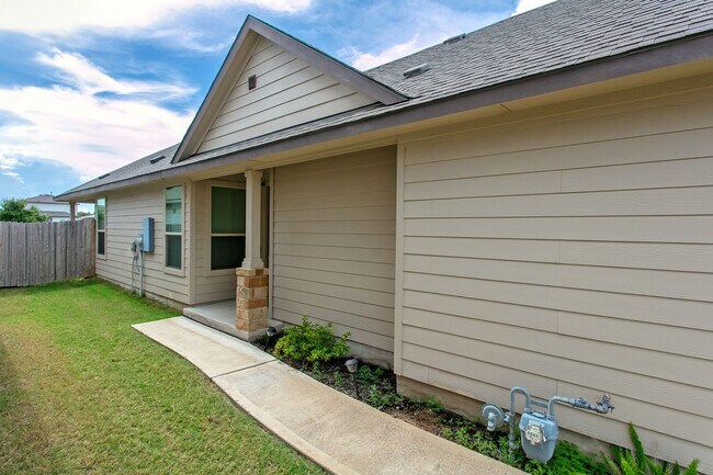 Building Photo - Welcome Home!