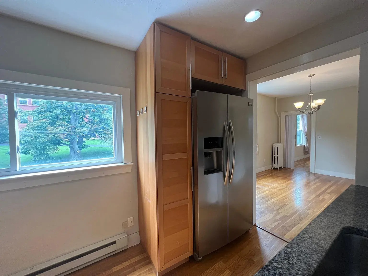 Building Photo - 76 Chestnut St