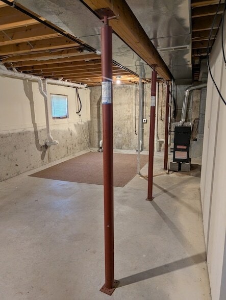 Building Photo - 709 Burgess Dr