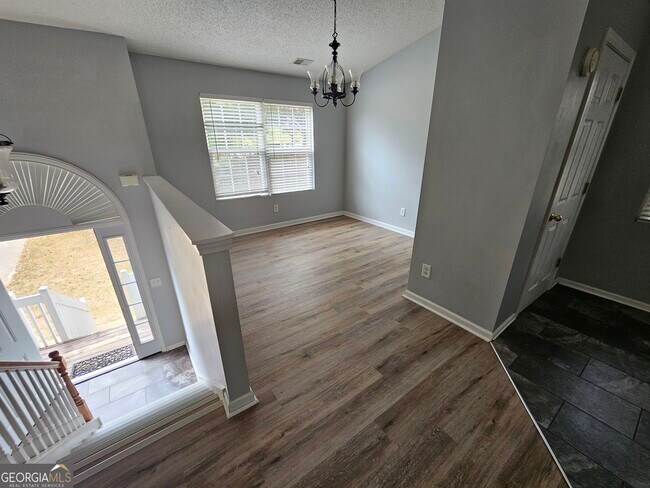 Building Photo - 1406 Flanagan Mill Dr