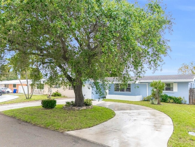 Building Photo - 7811 NW 10th St