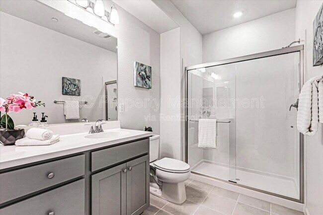Building Photo - 379 Lundy Pl