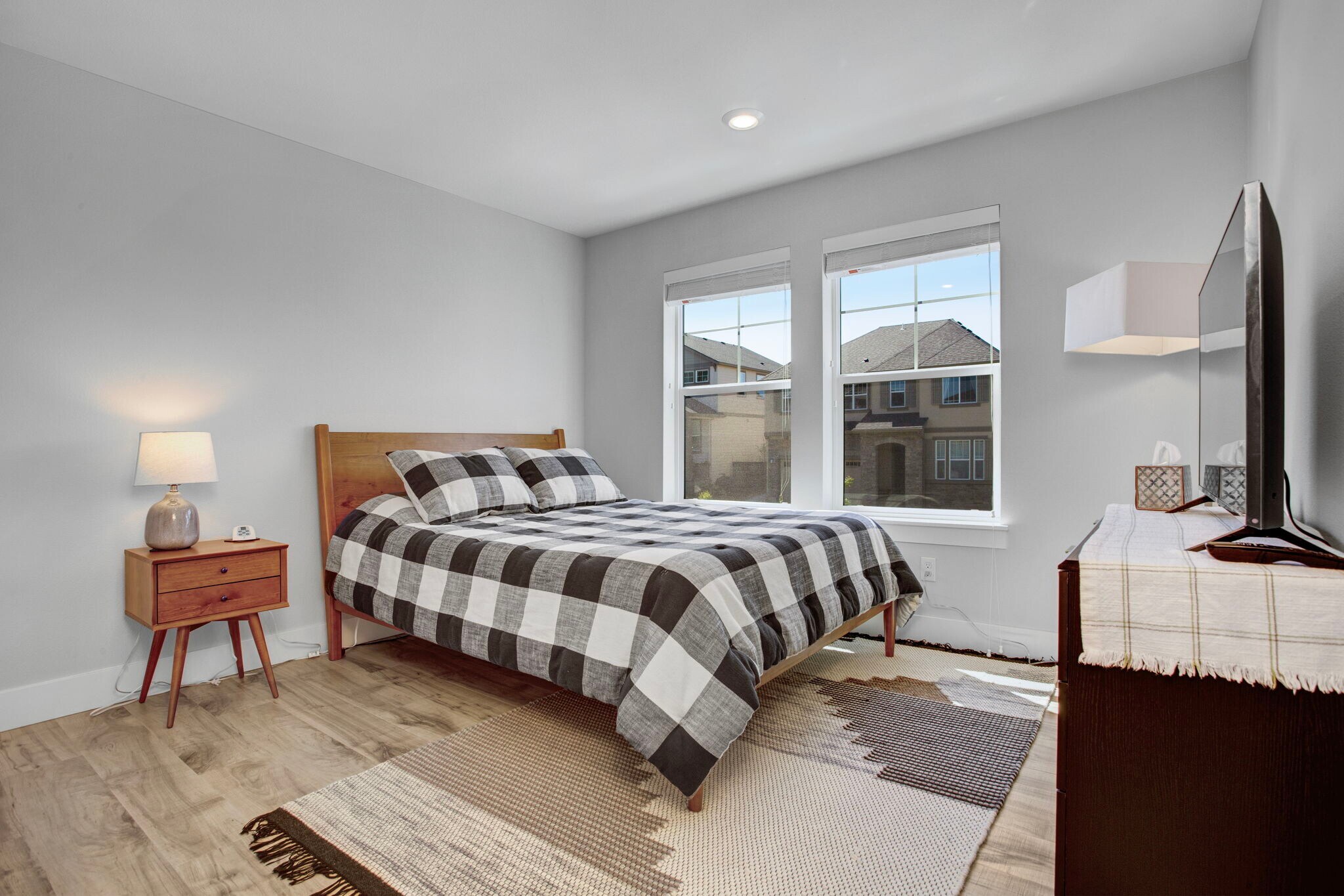Building Photo - 16625 SW Botany Bay Ln