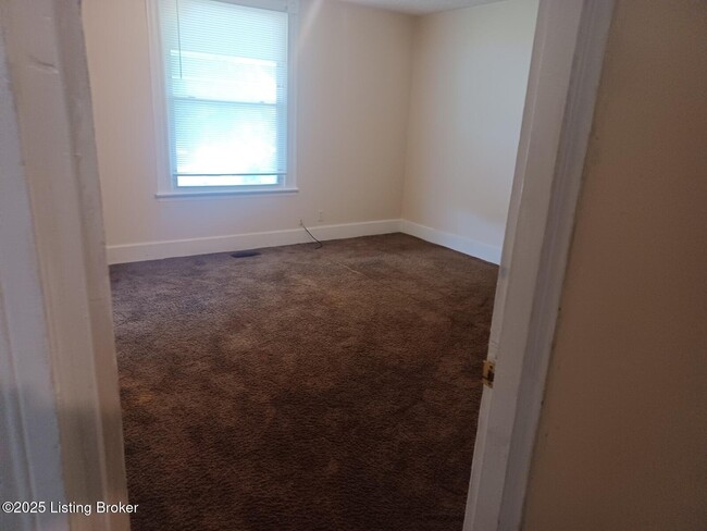 Building Photo - 1421 Hazel St