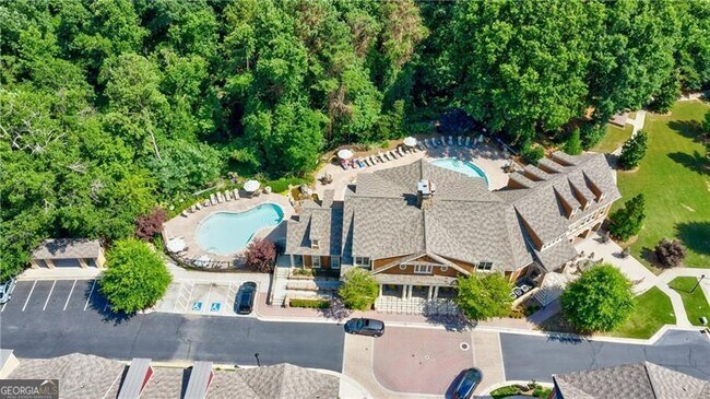Building Photo - 900 River Vista Drive