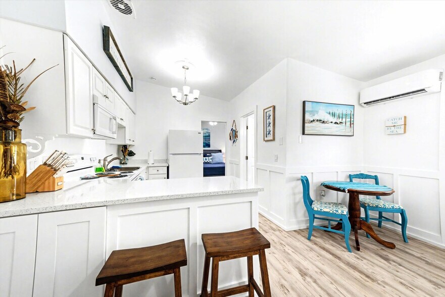 Building Photo - 711 E Gulf Blvd