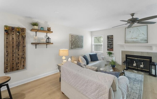 Building Photo - 1442 Spindrift Cir E