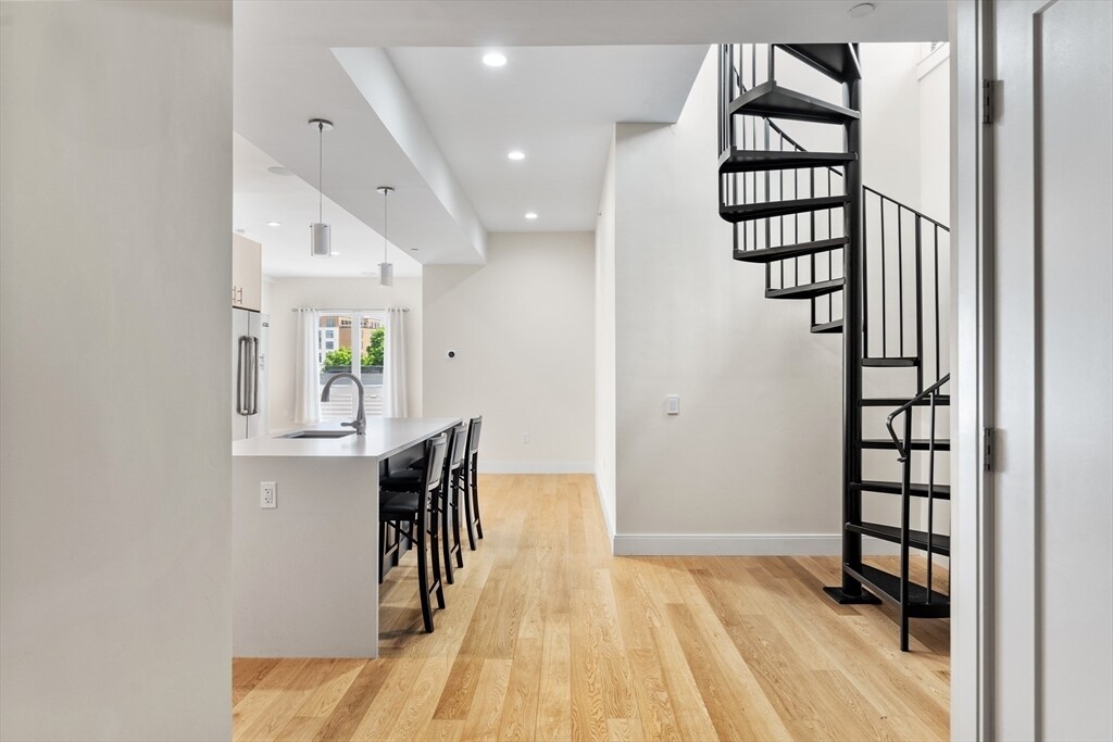 Building Photo - 488 Dorchester Ave