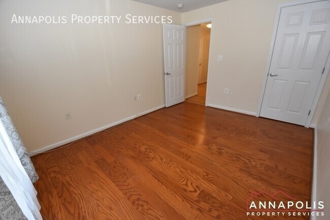 Building Photo - 1132 Lake Heron Dr