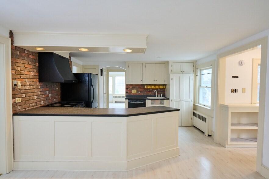 Kitchen - 710 Coolidge Ave