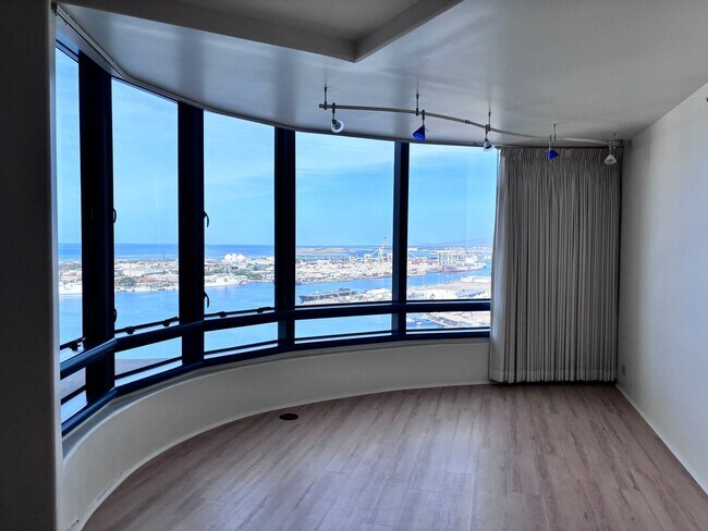 Building Photo - 2/2/2 Harbor and ocean view unit