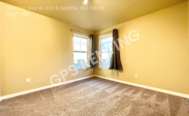 Building Photo - 3012 21st Ave W
