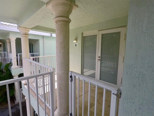 Building Photo - 2758 W Trade Ave