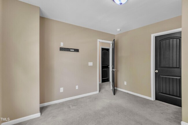 Building Photo - 211 Westgrove Ct