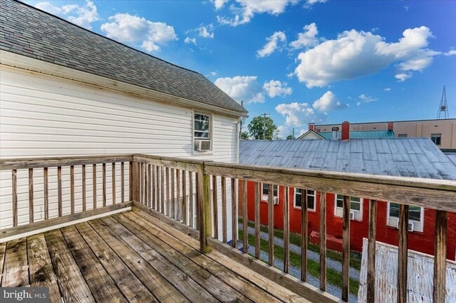 Building Photo - 15 W Frederick St