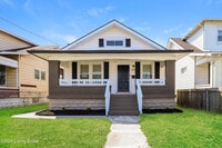 Building Photo - 3732 River Park Dr