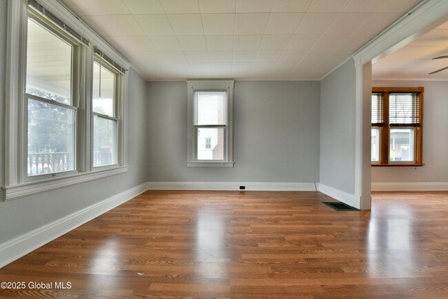 Building Photo - 113 N 3rd Ave