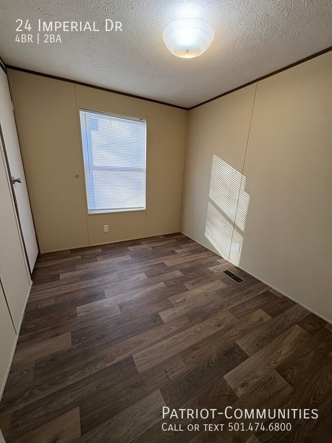 Building Photo - 24 Imperial Dr