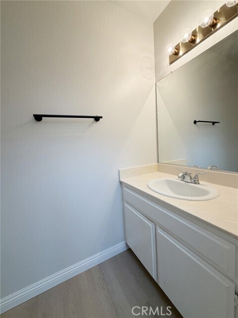 Building Photo - 73 Goldenrod