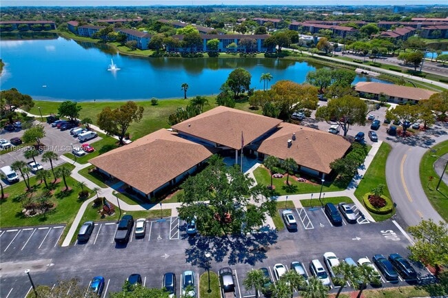 Building Photo - 400 SW 134th Way