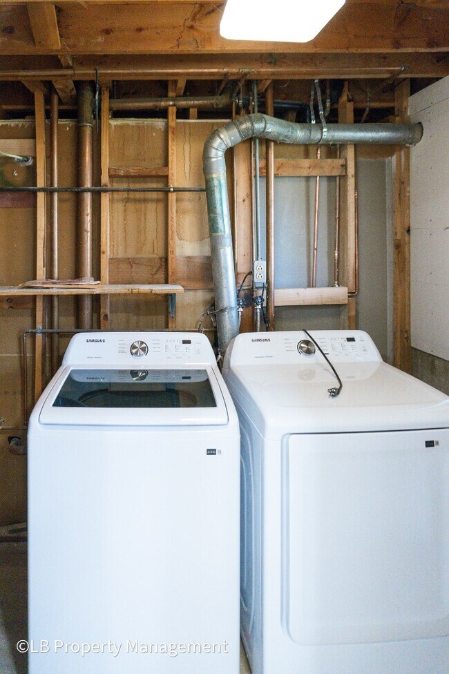 Building Photo - 4341 W Rice Pl