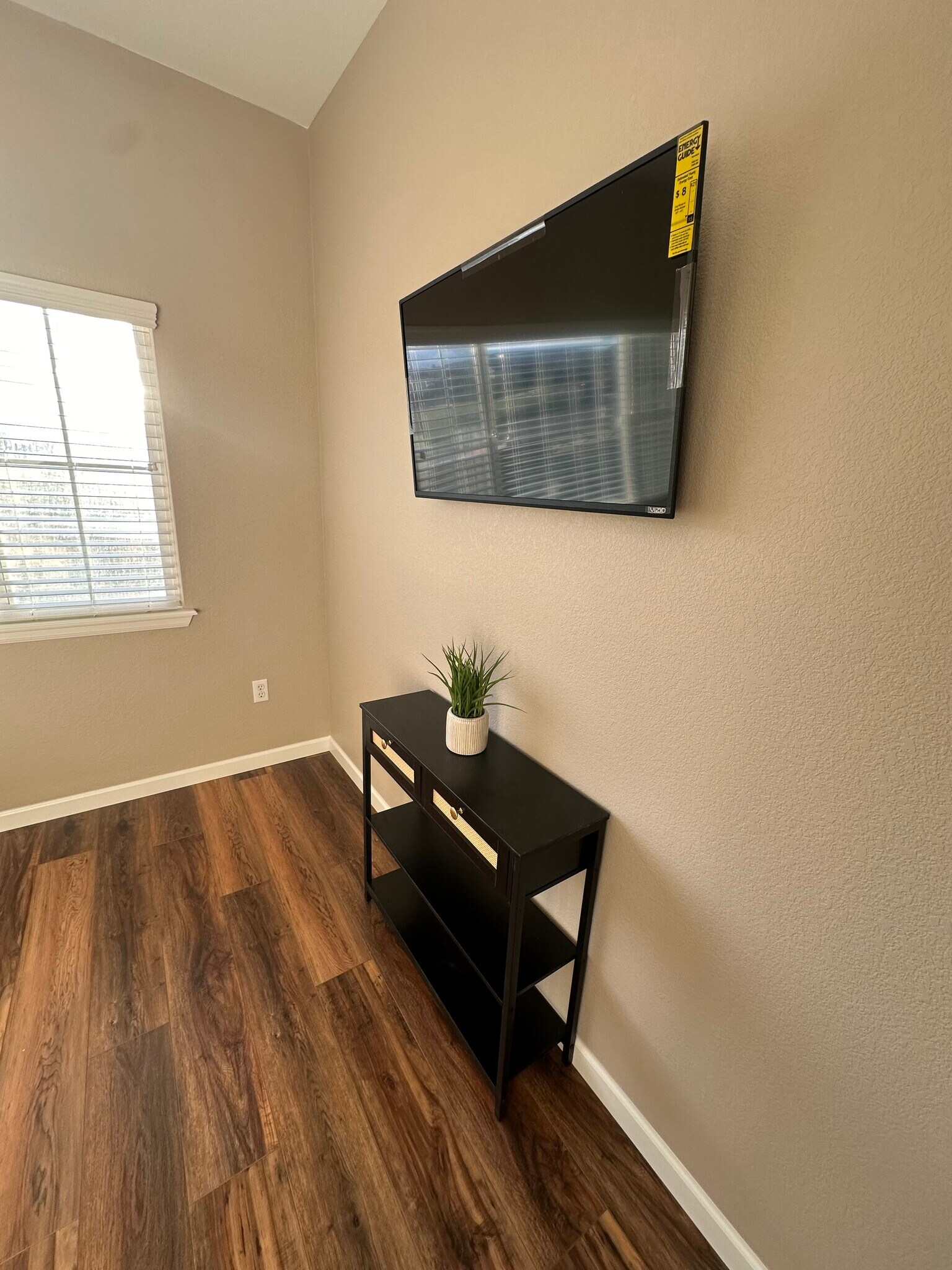 Building Photo - 6253 Kilmer Loop