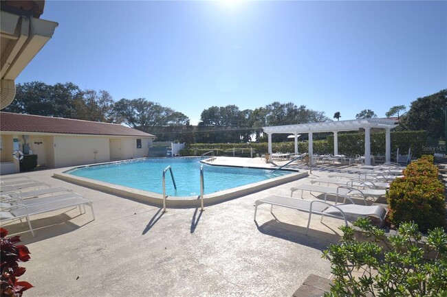 Building Photo - 332 Mariner Dr