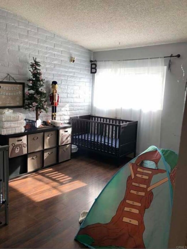 Building Photo - 2 Bed / 2 Bath Unit with Yard & Parking – El Cajon