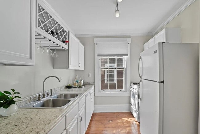 Building Photo - 407 Tusculum Ave